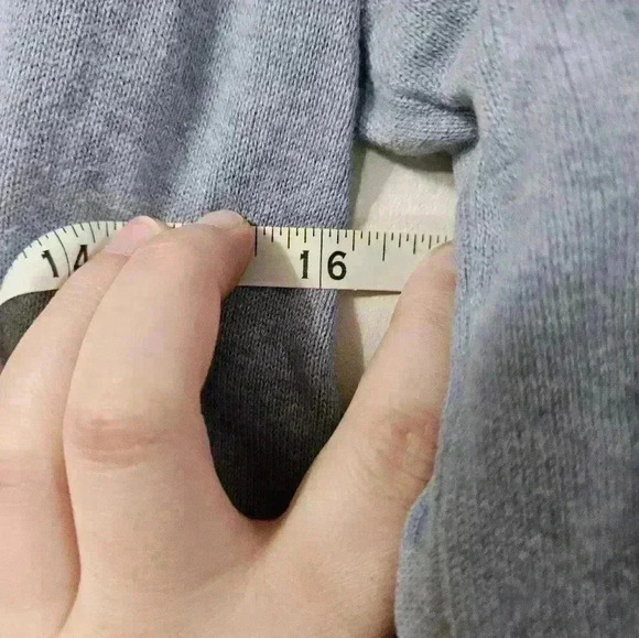 EUC! Jeanne pierre sweater! - Picture 6 of 6